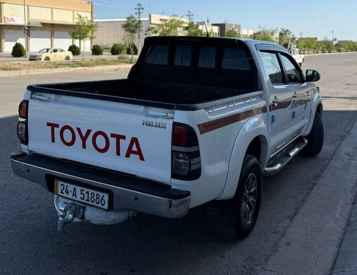 تۆیۆتا هایلۆکس 2013 مەرزیە
سەید نەهرۆ
139هەزار ڕۆشتوە 
تەحویل و خرامە بەشەرت 
سەنوی تا کۆتای 2030 تازەیە
بی بۆیاخ 
4 پەنجە کارتی هەیە 

سعر لە کۆمێنت داوابکە ڕاستەخۆ بۆت دیت 📩 

گیرو مەکینە بەشەرت زۆربەجوانی پاکی ماوە هیچ خەلەلیکی تیدا نییە 

ژمارەی خاوەنی 
***********
***********
