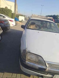 سيارة اوبل موديل ١٩٩١ لون ابيض رقم بغداد... سعر ٢٧ ورقة.. اتصال 078264...