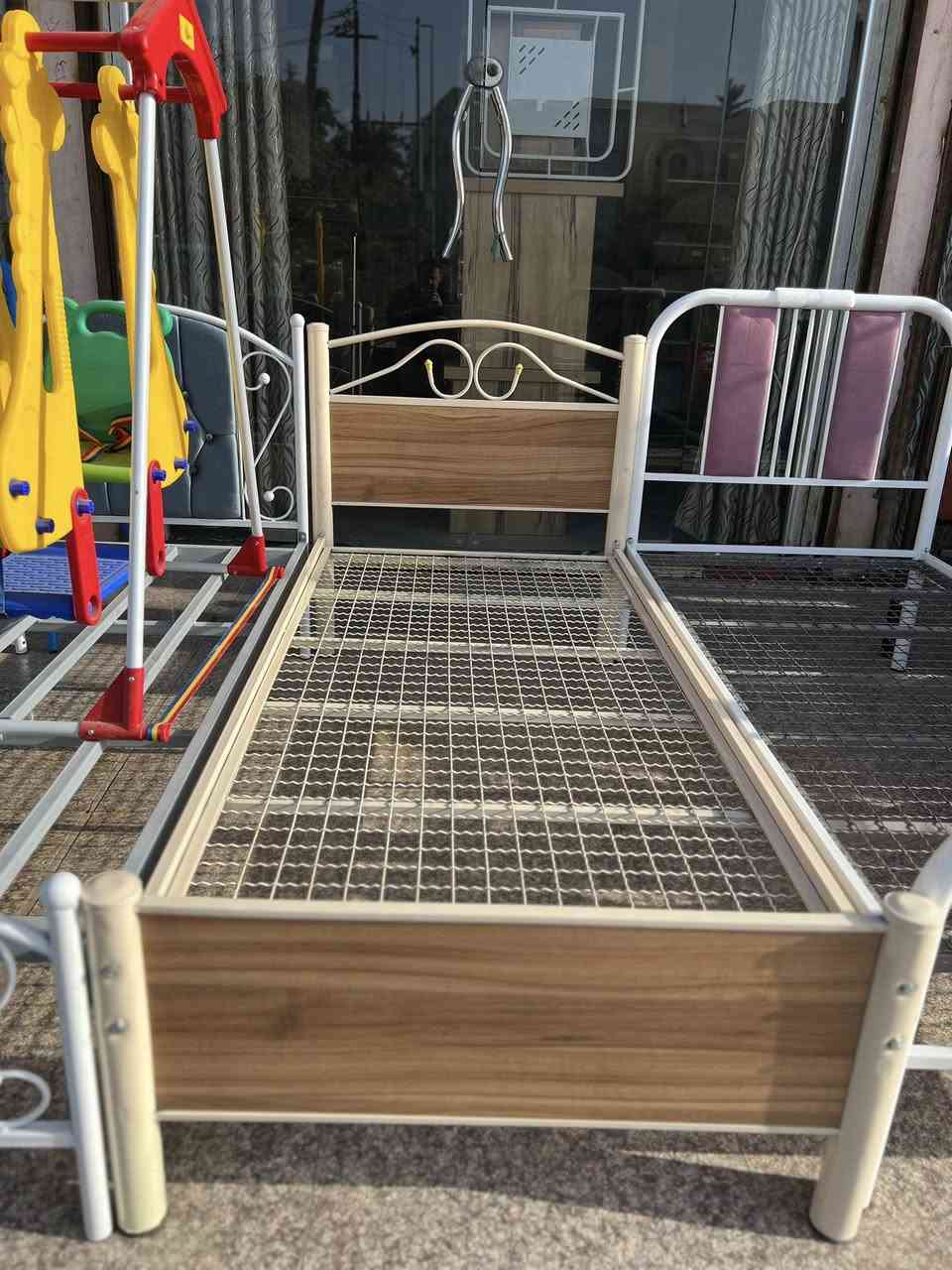 جديد ||  سرير حديد + خشب 
بانواع مختلفة  🔶
* طابق 
*طابقين 
* نفرين


**إذا كنت صاحب هذا الإعلان وتريد حذفه لأي سبب، رجاءا أرسل رسالة إلى الدعم الفني**