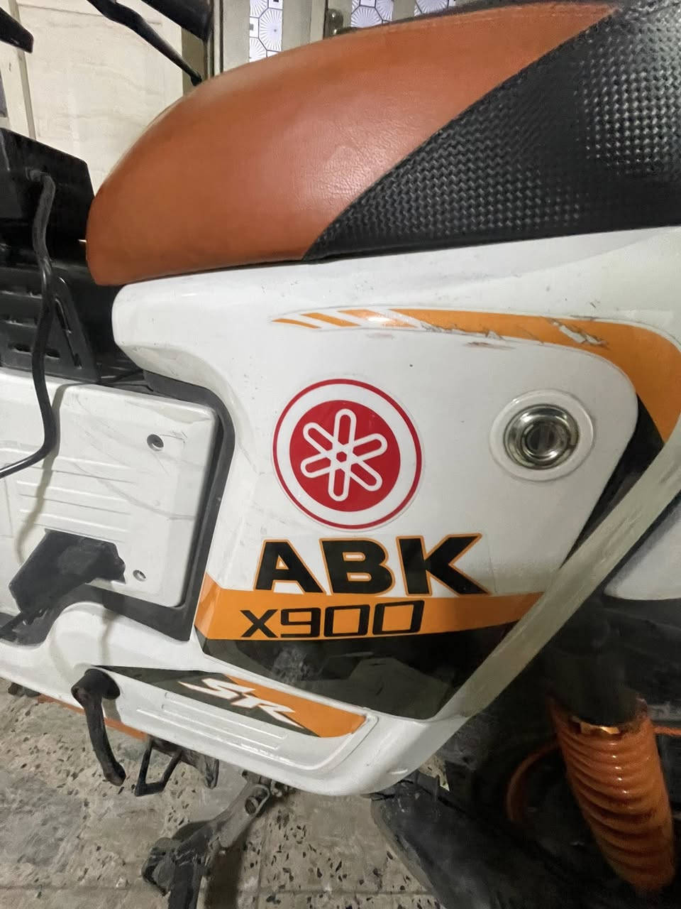 السلام عليكم دراجه للبيع
المواصفات 🤙🏼
خمسه باتري دبل🔥
الملف 1200w✈️
شاشه 🌿
 أربع سرع💪
المشكله فقط العقل قافل سرعه 🥲
الدراجه شلعه تخبل 🤙🏼
دراجه كهربائيات كامله ✈️
السعر 450 وبيها مجال 🔥 
التواصل ***********
المكان الشعب شارع عدن شارع مصور الكنز او شارع التربيه
