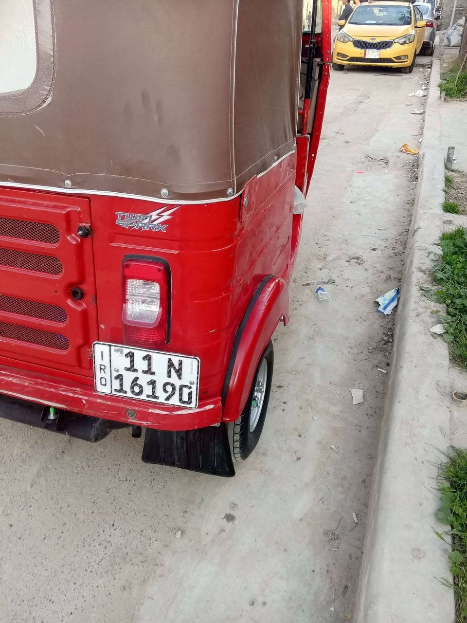 سلام عليكم تكتك 2019 داخله بل2020 رقم أو سنويه بغداد
مكينه مكفوله من شرك وتنقيص بس بوش أو بستم
كشر مكفول بس دوس مصبوغات هزه جديده تحويل 
ثاني يوم مكاني بغداد الرشاد اليريدها يتصل ***********
