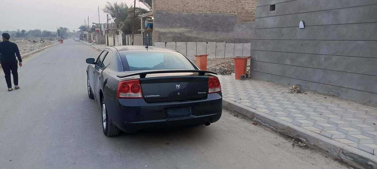 سيارة جارجر موديل 2008
كير مكينه تدفئة تبريد كلة شغال 
كهربائيات كلها شغالة مال جناي
حادثها جنطة  مصبوغة حزام للجمالية 
رقم بغداد انكليزي  باسمي للاستفسار اكثر ‏‪0781 219 9982‬‏
