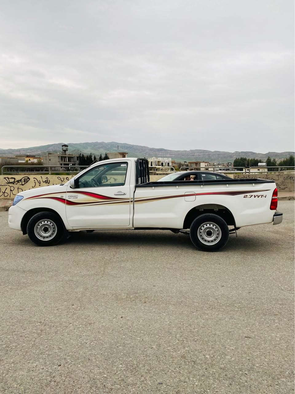 سەیارەکە زۆر جوان و توندو تۆلە 
سەنەوی نوێیە سەیارەکە تەنها دەرگای تواوەی کەمێ بۆیاغی هەیە  بۆ زانیاری زیاتریش پێوەندی بکە 

0775 863 8434

0750 331 2807 كويسينجاك, أربيل
