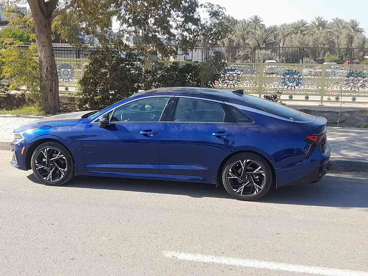 السلام عليكم من رخصة الادمن
للبيع K5 موديل 2025 GTLINE لون ازرق جويتي

بصمه
بصمه ابواب وصندوك
مثبت سرعه
نضام ABS
مانع انزلاق
حساسات امامي خلفي 
حساس اطارات 
بك لايت لد
شاشه كبيره لمس
كامره دواره
كشافات اماميه 
شاشه عطال 
 تشغيل عن بعد 
ردار جانبيه 
مراقبه نقطه العمياء 
ردار الخطوط البيضاء
الايت ثلاث عدسات +ليد 
نضام قياده خمس وضعيات 
بلوتوث +usb+auX
فول تحكم ستيرن 
كير اوتو +عادي 
نوتو بريك 
الخريطه 📍
صندوق كهربائي
 زنون + ليد 
نوتو هولد
‏AUTOHOLD
تصميم خارجي رياضي
مصابيح الخلفيه LED
مصابيح ضباب LED
محرك 2500
السعر235 اعتذر عن المراوس 
للتواصل ***********
