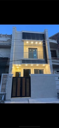 بيت 🏡 للبيع مساحة ١٠٠ متر واجهة ٥ متر ونزال ٢٠ مدخلين  حيّ الجهاد ديوا...