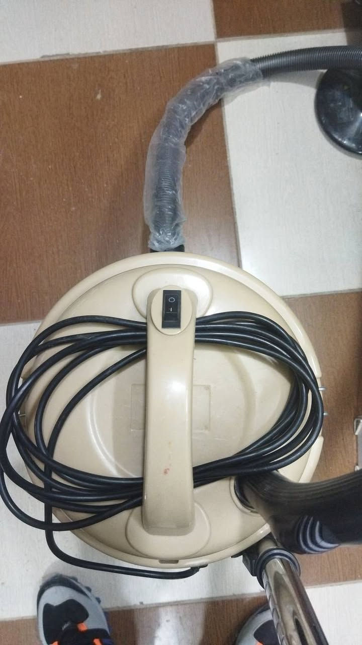 مكنسه كهربائيه ماركه نوال تركيه شغال شرط الفحص والسحب نضافه كما موضح بالصورة السعر 35 واصل للباب 😊 أربيل, العراق


**إذا كنت صاحب هذا الإعلان وتريد حذفه لأي سبب، رجاءا أرسل رسالة إلى الدعم الفني**