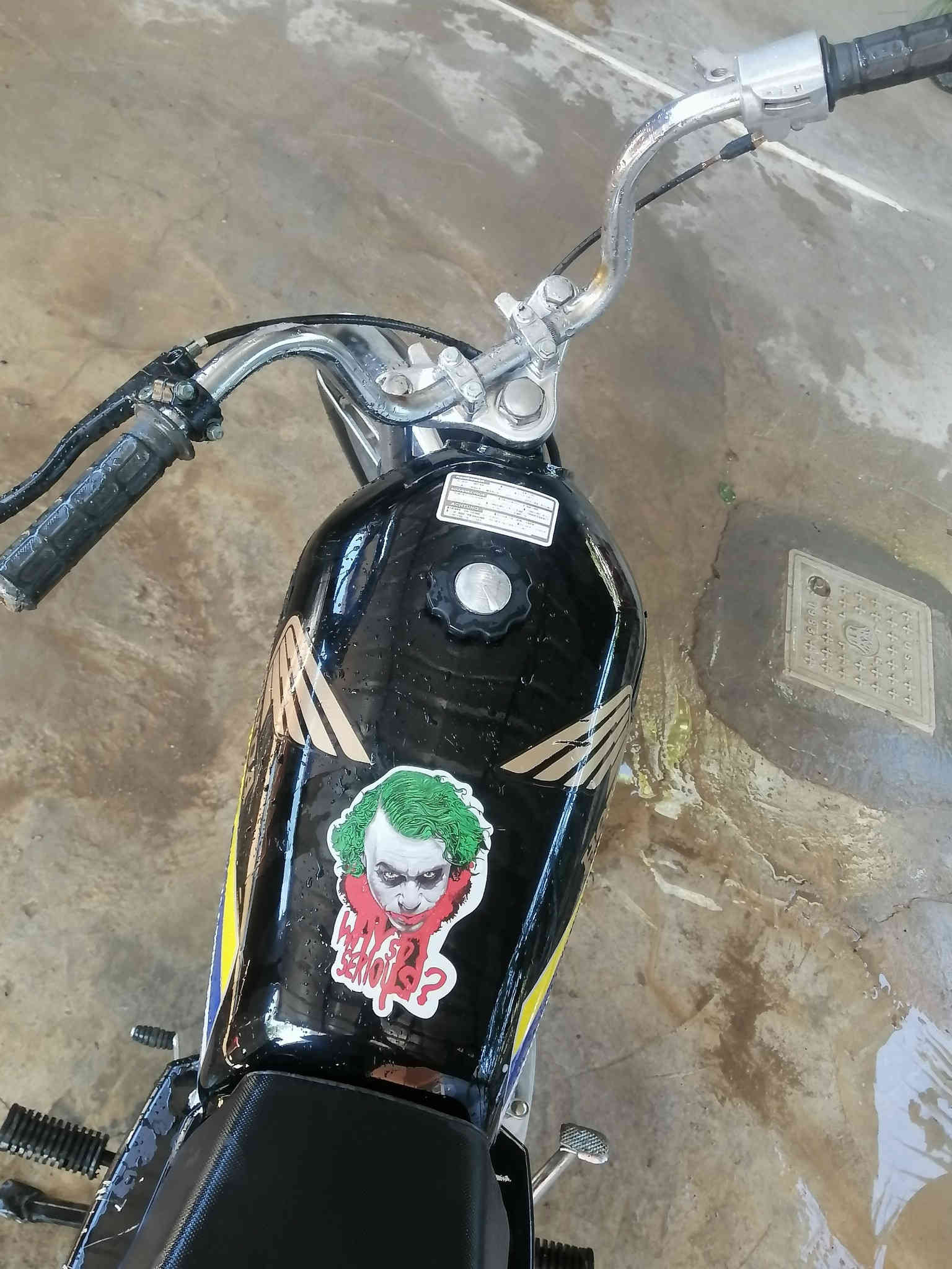 سلام عليكم دراجة رياضية للبيع كلك 👉 دراجه خير من لله فول كشن او تانكي كله جديد دبلات صلنصه جعره سعر 260 ✋👉.      غير متواجد *********** مكاني ابو صيدا
