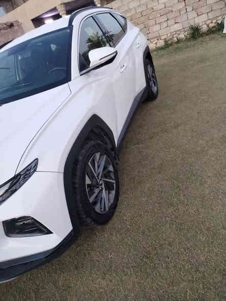 للبيع توسان 2023 بغداد انكليزي بسمي فول مواصفات 1 ع 1 عده الفتحه بيه بالبنيد كرت وجوه قبق البانزين شويه صبغ بدون دواخل السعر 190 وبيها مجال قليل حك الجيه مكاني بغداد التاجي  ***********//***********
