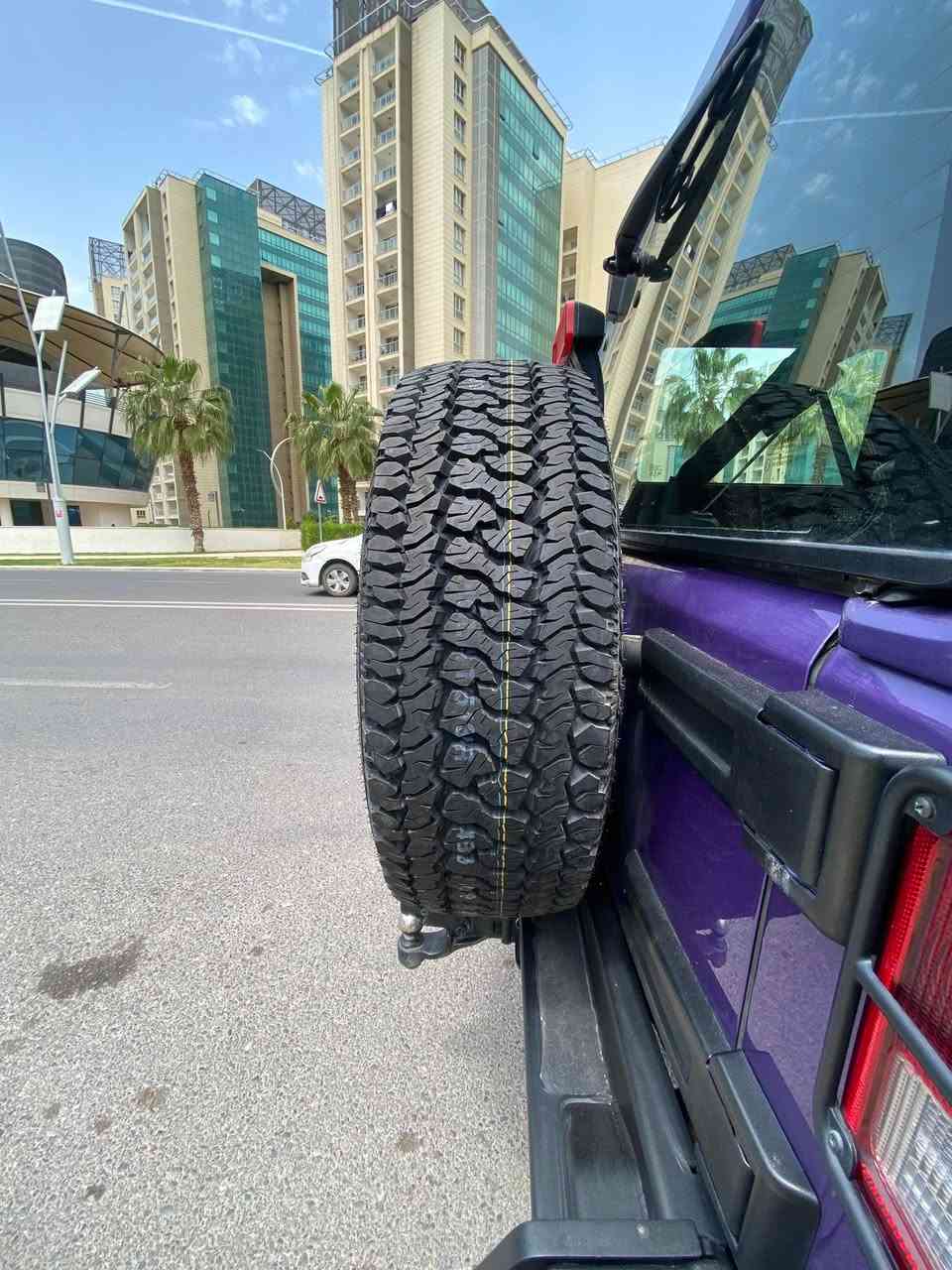 🚙 Jeep Wrangler Sahara 2017 🚙
للبيع جيب رانجلر صحارى موديل 2017 بحالة ممتازة، سيارة قوية ومناسبة للمدينة والرحلات والطرق الوعرة.
🔹 المحرك: 3.6L V6�🔹 ناقل الحركة: أوتوماتيك�🔹 نظام دفع رباعي 4×4�🔹 مكيف هواء�🔹 شاشة ونظام صوت مميز
كشن هيتر
🔹 مثبت سرعة�🔹 وسائد هوائية وأنظمة أمان متكاملة�🔹 حالة ممتازة من الداخل والخارج
سيارة جاهزة للاستخدام ولا تحتاج لأي مصروف.
📞 للسعر والاستفسار يرجى الاتصال على: [***********-WhatsApp]
“الحرية تبدأ عندما تنتهي الطرق.” 🏔️🚙
