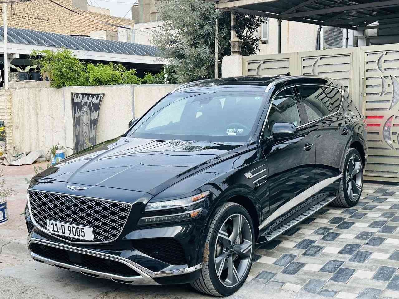 جينسس GV80 2025 فئة برستيج (Prestige)
محرك V6 توين تيربو 3.5
اللون الخارجي اسود والداخل قرميدي

السياره حره بأسمي ترقيم جديد 
رقم بغداد مميز

ماشيه 22 الف ميل

اعلى مواصفات 
فتحة سقف بانوراما
5 كاميرات 
رادارات محيطيه 
انظمة قياده متعدده
ابواب شفط 
تحكم بحركة السياره من خلال البصمه
ويل حجم 22 مع تخم اطارات مشلن
سقف كنتارا
نظام صوتي Bang & Olufsen فاخر مع 19 سماعه
شاشة OLED بانورامية مدمجة مقاس 27 بوصة تعرض العدادات والمعلومات مع نظام كار بلاي واندرويد اوتو

مقاعد جلد نابا الفاخر مع تبريد وتدفئة للمقاعد الأمامية والخلفية وذاكرة تخزين ميموري

ستيرن تدفئه
تشغيل عن بعد
مرايا كهرباء قابله للطي

شاشة عرض رأسية (Head-up Display) داتا شو

اخوان السياره فول اعلى فئه وكل شي بيها متخلص مواصفاتها ماشاء الله 

وارد امريكي حادثها فقط البنيد بدون دواخل وتم تبديل البنيد نفس اللون معناها السياره بدون صبغ 
ايرباك درگه اجه وياها من شركة جينسس بأمريكا ورجع بلادي

صور الحادث مرفقه بالمنشور

من فضل الله السياره بدون نقص نهائي جاهزه وكل حاجه انشدت الها اصليه 
مكان السياره بغداد 

السعر عند الاتصال 

***********

…………………………….
