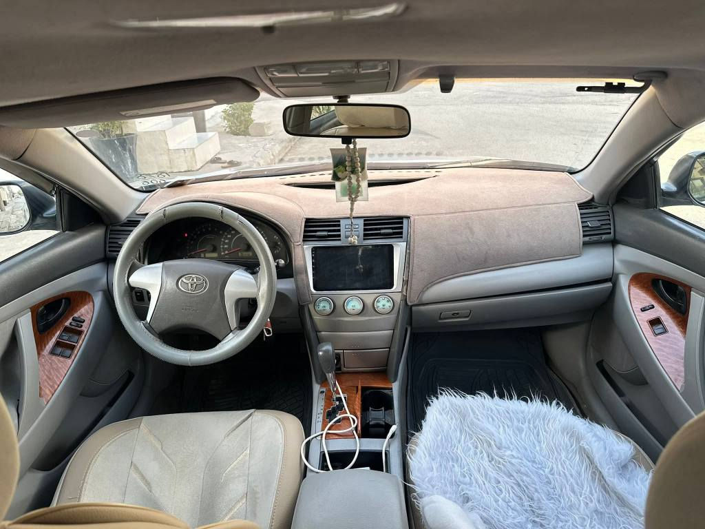 بسم الله الرحمن الرحيم
 تويوتا كامري خليجي موديل ٢٠٠٨ مواصفات GL نص مواصفات سيارة حلوة نضيف ماشاء الله 
سيارة كير محرك بشرت فحص بس محرك مفتوح سيارة موديل قديم بس كير مامفتوح صوت بخار صرف دخان بشرت فحص سيارة كلين مكفول كفالة عامة صونر موجود بشرت فحص كهربائي كل اشتغل صدر امامي وخلفي بشرت تبريد قطعتين ثلج سنوية جديد رقم انكليزي جديد هزة براد جديد تحويل وكالة غرامه بشرت نفص اليوم تحويل داخل سيارة كشنات كاعيات جديد 
عنوان سيارة سليمانية داخل سليمانية بداية سليمانية سعر ١٠٨ قفل قفل بدون معاملة 
*********** السليمانية, العراق
