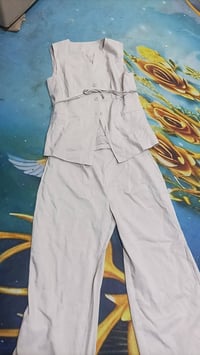 ملابس • للبيع • قطعة