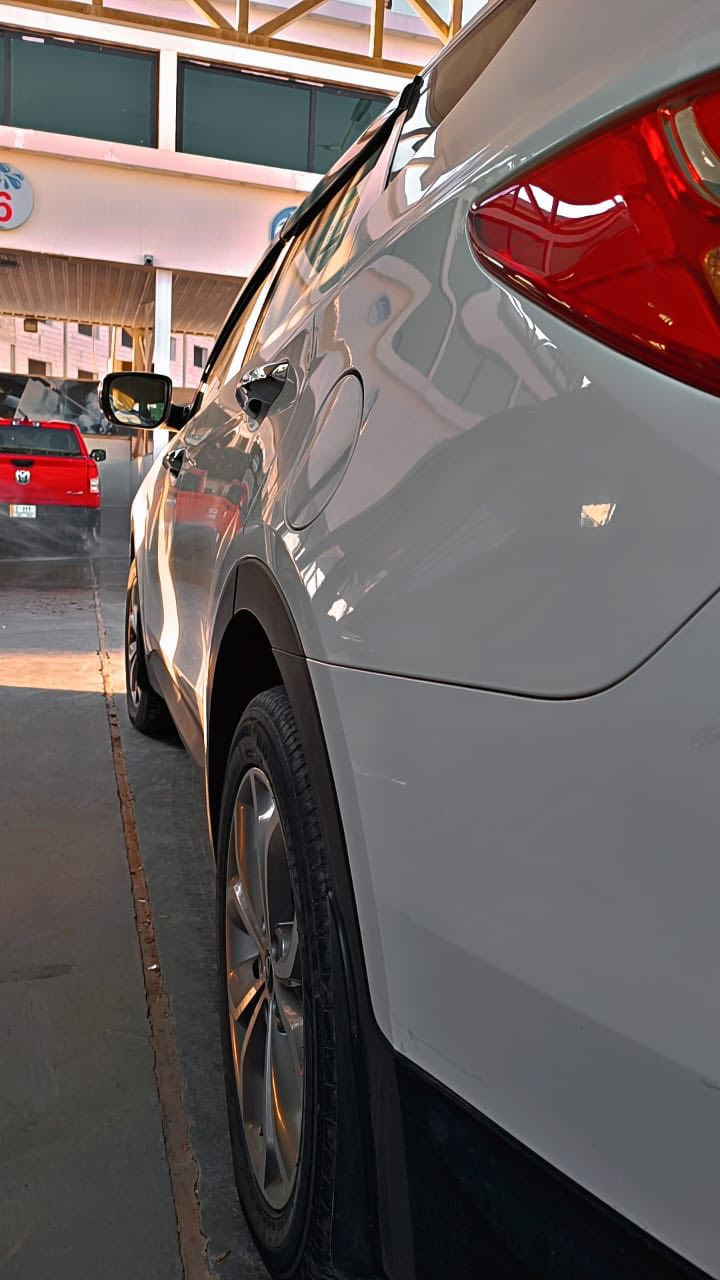 سنتافي موديل ٢٠١٤
١٤ خليجي ٦ سلندر ٢٤٠٠ فور ويل ٣ قطع تبريد بصمة  بانوراما مرايا شفط كراسي كهرباء حساس خلفي 
مكان السياره واسط كوت مركز المدينه 
مكلف بالنشر هذا رقم راعيها 

‭٠٧٧٢ ٣١١ ٢٠٢٥
السعر ١٦٣ وبيها مجال مشروع وطني رقم بغداد
