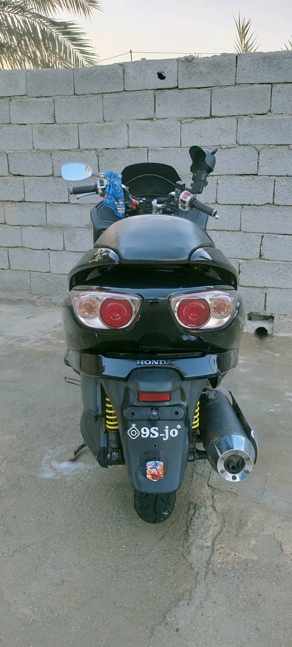 سلام عليكم فورزه صفر 8 كرستال مكفوله كفاله عامه رمبه بس الكير ملغي فقط دراجه ماشيه 42 الف فول مواصفات وياله ذهبيه فجوج ذهبيه علايم ذهبيه يدات هيتر تدفئه  امبثري سماعة مضخم وياها بصمتين وسويج طوارئ اوراق كامله شلعه ومعدل 140 بلمشي باقي التفاصيل معروفه مكاني ناصريه شطرة 