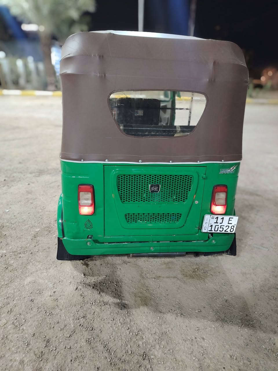 السلام عليكم تكتك موديل 2022 شهر 7 نظيفه بدون معجون وصبغ بلادي رقم وسنويه بأسمي السعر 9 وربع وبيه مجال قليل مكان بغداد النهروان ***********
