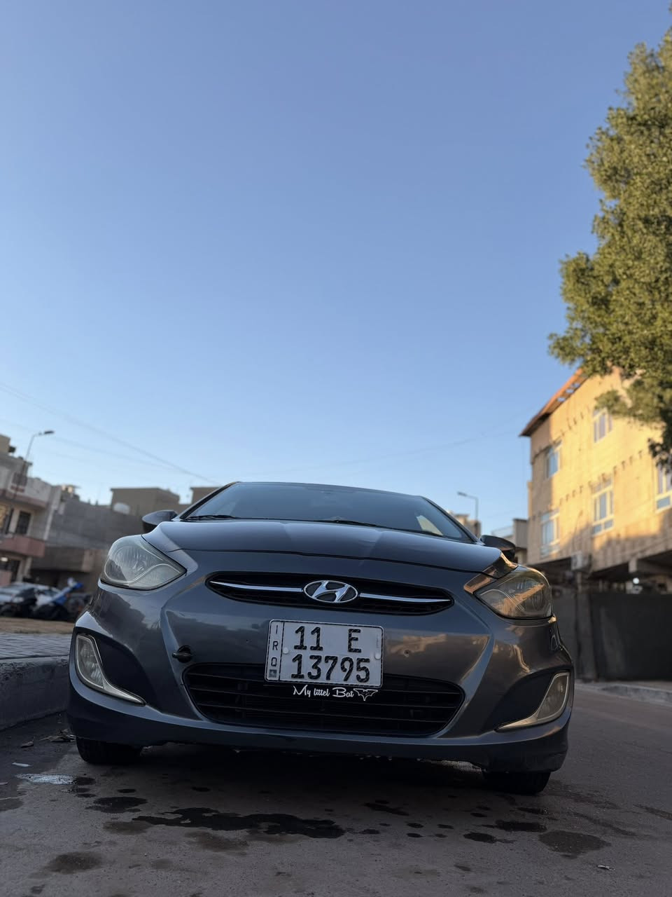 اكسنت موديل 2013 امريكي بدون ايرباك 
بدون دواخل صور الحادث بالمنشور 
مكينه كير صدر تبريد كهربائيات كله مكفول 
رقم بغداد الجديد هزه جديده 

السعر … 98 مجال قليل 
العنوان بغداد الأعظمية 

‭0786 972 3109‬
