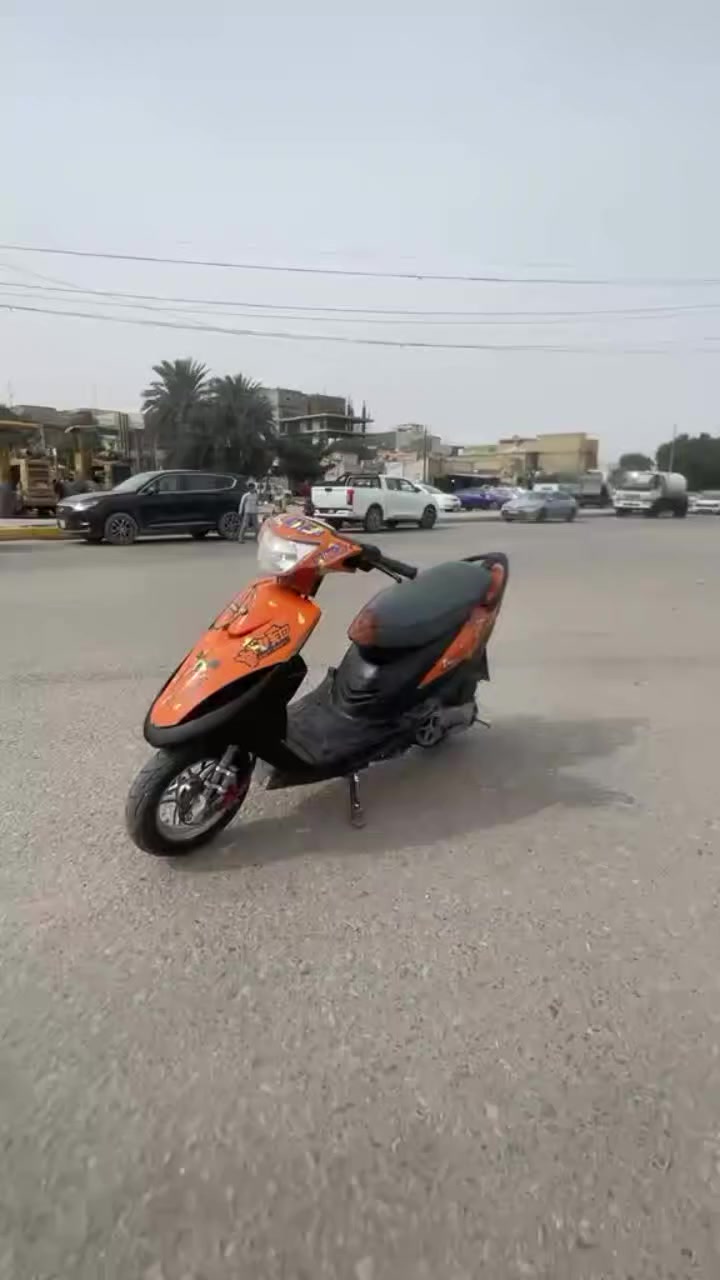 السلام عليكم ماكس عدله للبيع او مراوس ب ماكس منغولي كاملهة ويل نجمه الاصلي دبلات تزويد بوشه 55قفل جنطه قفل سكان شغال نكره سلف نكره هندر الدراجه ماعوزهة شي السعر 425 وبيهة مجال  رقمي *********** متوفر واتساب
