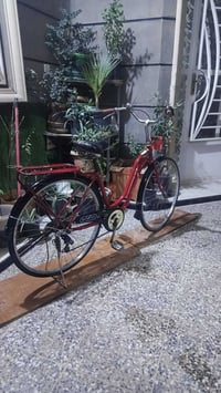 بسم الله الرحمن الرحيم بايسكل بناتي للبيع فول نظافه شخط ماببه كير وعكر...