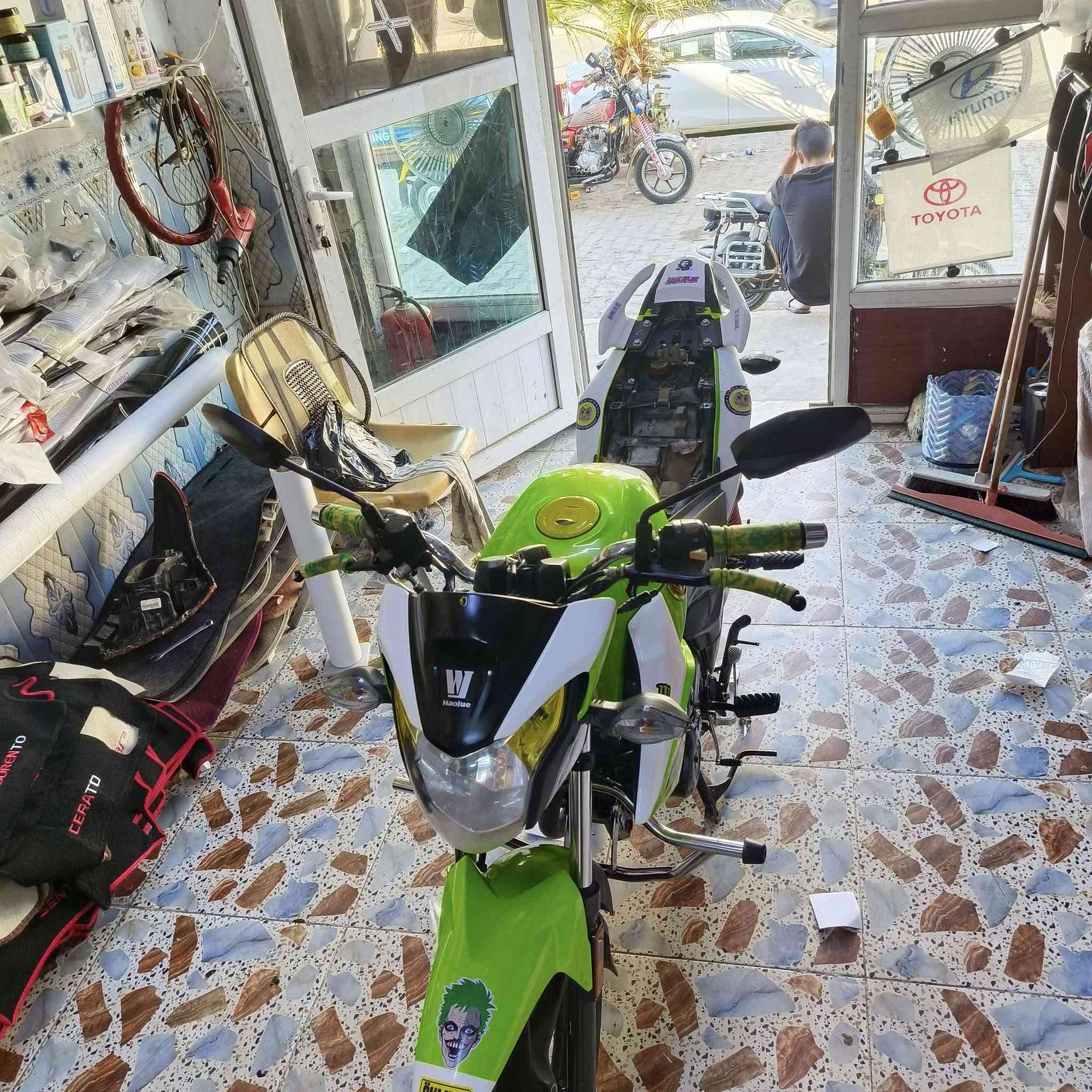 يوجد تغليف كل انواع دراجات  مكان رمادي مقابيل جامع لقاضي كماليات محمود للسيارات رقم  ‏‪***********‬‏
