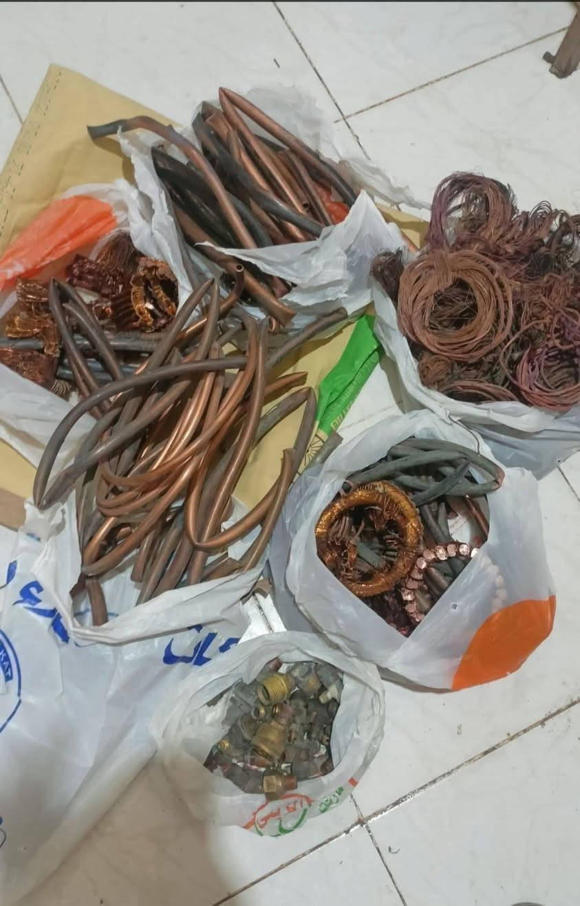 للبيع موجود نحاس كمية تقريباً ٧٠ كيلو ٢٥ ناعم والباقي خشن 
٣٥ كيلو ابراص و٢٥٠ فافون مكاني النجف


**إذا كنت صاحب هذا الإعلان وتريد حذفه لأي سبب، رجاءا أرسل رسالة إلى الدعم الفني**