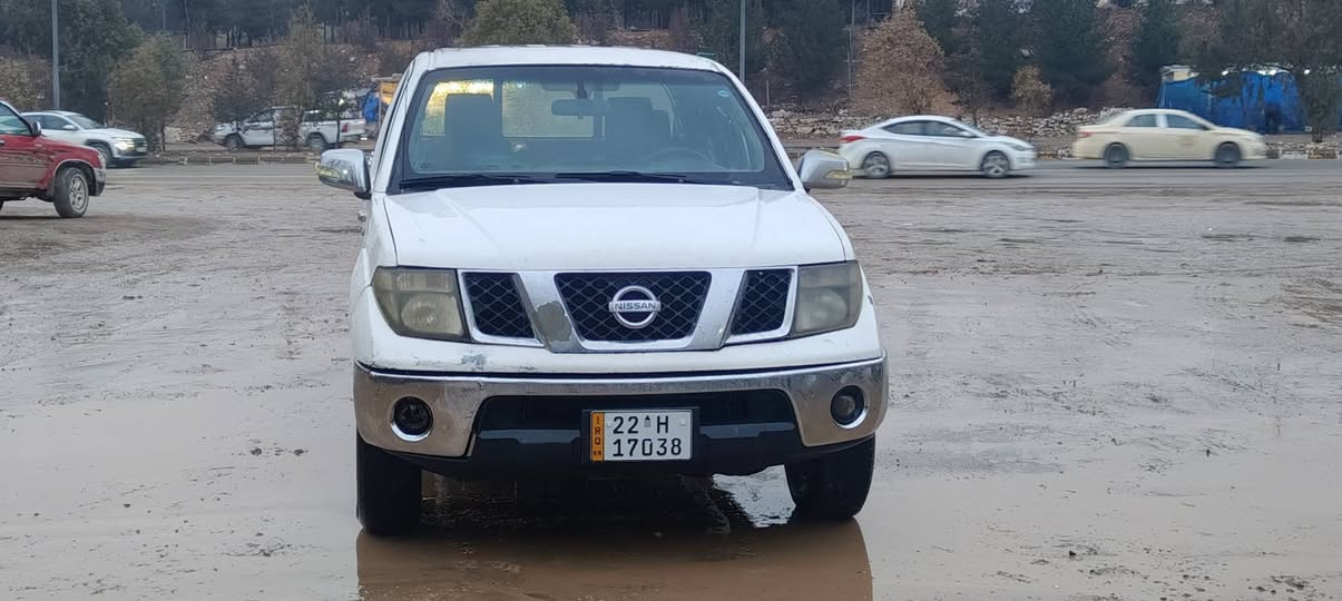 نیسان ناڤارا مودیل ٢٠٠٩
ژ.م ٠٧٠٢٢٥١٧٠١یان ***********
شوێن سلێمانی نرخی٦٥گەڵا
گێڕوو مەکینەی بیلادە بەشەرت 
تاغم پێشی تندو تۆڵە ئەکسلی بەشرت
سەنەوی تا ٢٠٣١نوێیە بەشەرت تەحویل و غرامەو بڕاوە
تەبرید سارد وو گەرم بەشرت
کامل بۆیاخ نیە بە کامل ئەیفرۆشم پێشو دواو ناوتیکمەو شانەکانی هیچی پێوە نیە
نیووەی سەقفی بۆیاخە
شانسی بەشەرت السليمانية, العراق
