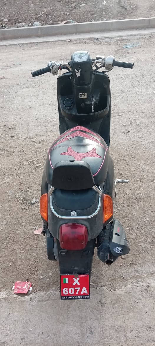 كفاله عامه دراجه ما مفتوحه 49 بلاد
ختم واحد مكينه خير من الله وصوت لمكينه ناعم كلش
كشن رياضي بيه و وكفراته صليات 
دراجه مال جناي من طالعه من رمبه عل ايدي 
كابريتر بلاد مديل 2008 
سعر 700 وبيه مجال قليل او تصال عل رقم ***********
