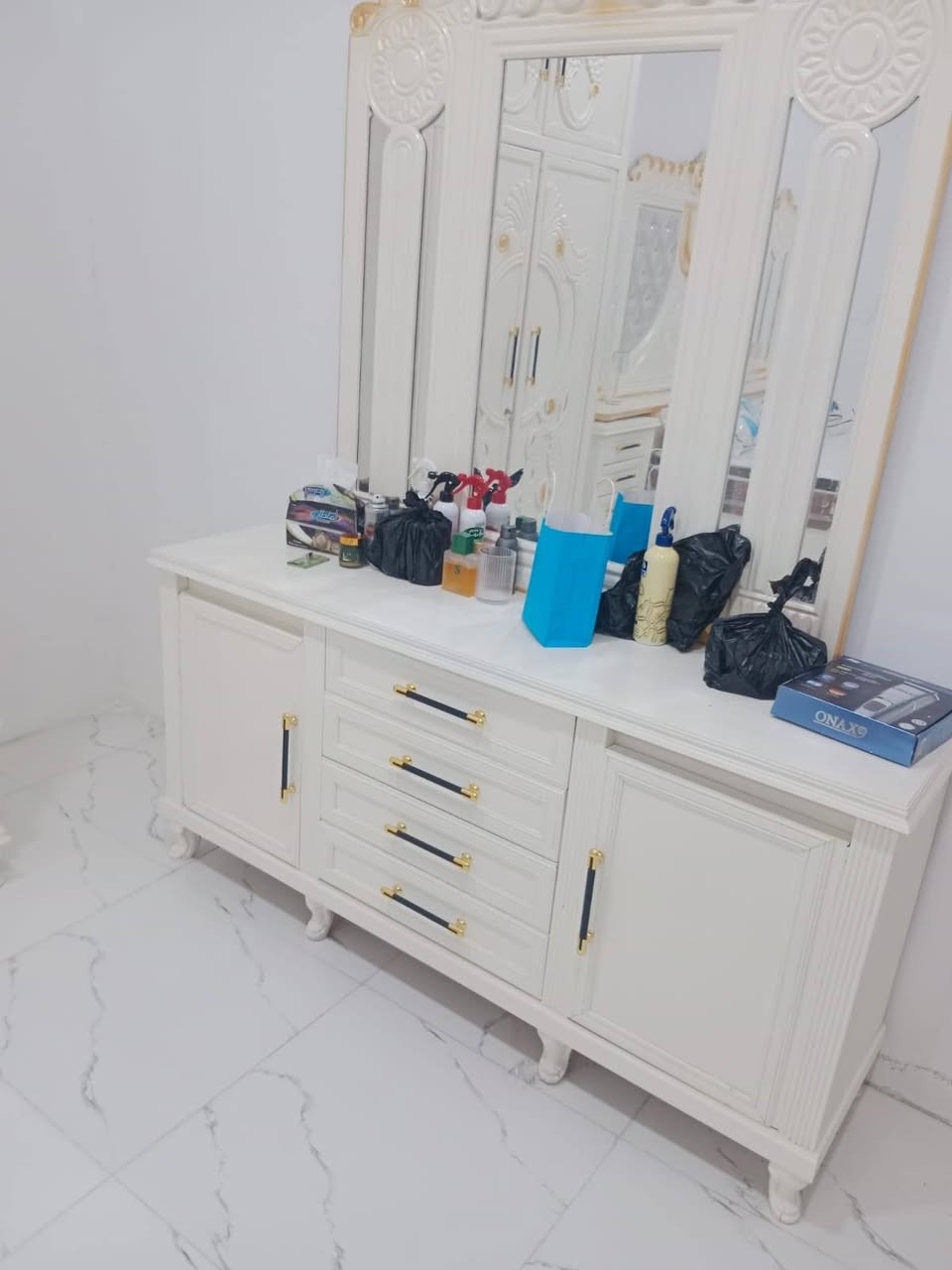 سلام عليكم غرفه جديده مامستخدمه استفسار خاص او واتساب ***********
