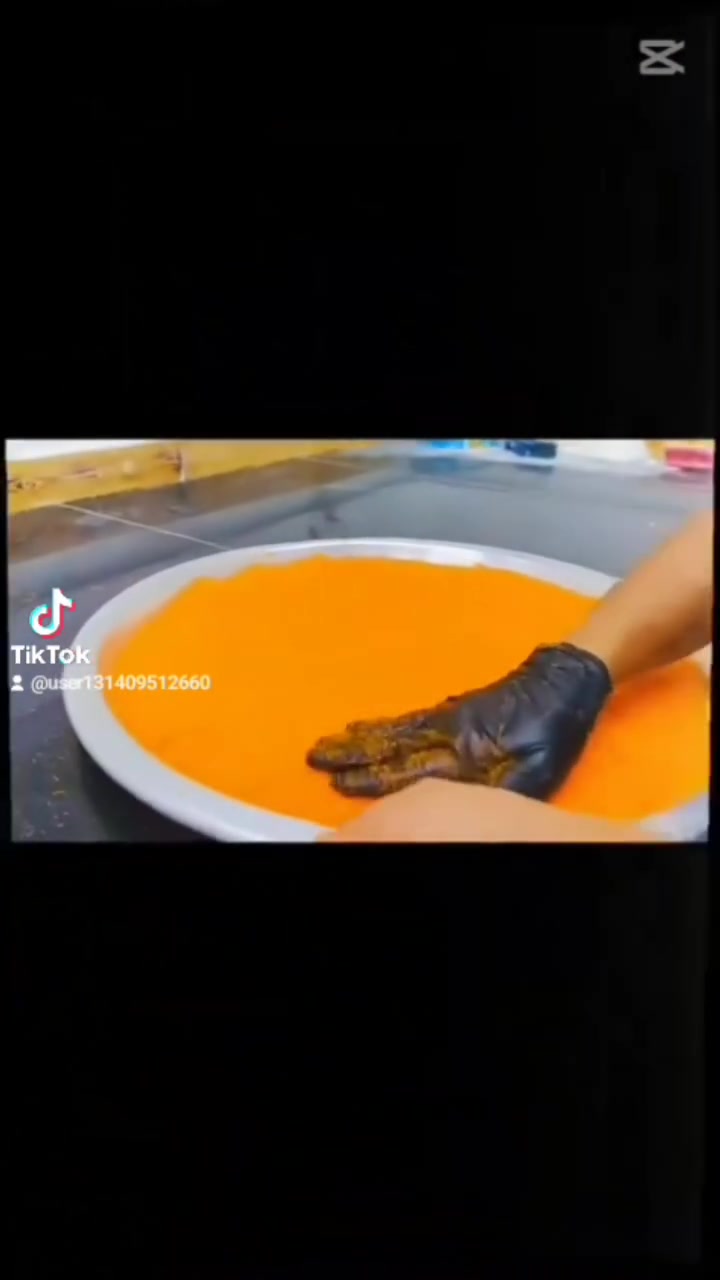 بإذن الله خلال الأيام القليلة القادمة تتوفر كنافة بالجبن وكذلك بطعم الدهن الحر والفستق الحلبي 

 ويتوفر التوصيل داخل مناطق مركز السليمانية ..

اللي يشتري خلي يسويلنه واهس ويكتب تم 😉


**إذا كنت صاحب هذا الإعلان وتريد حذفه لأي سبب، رجاءا أرسل رسالة إلى الدعم الفني**