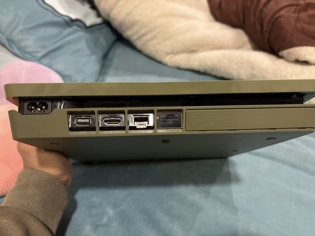 بلي فور سلم مهكر متكون من 2يدات اصليه مع يوبي اس البلي لا  مفتوح ولا مصلح شرط الفحص رقم الهاتف *********** واتساب
