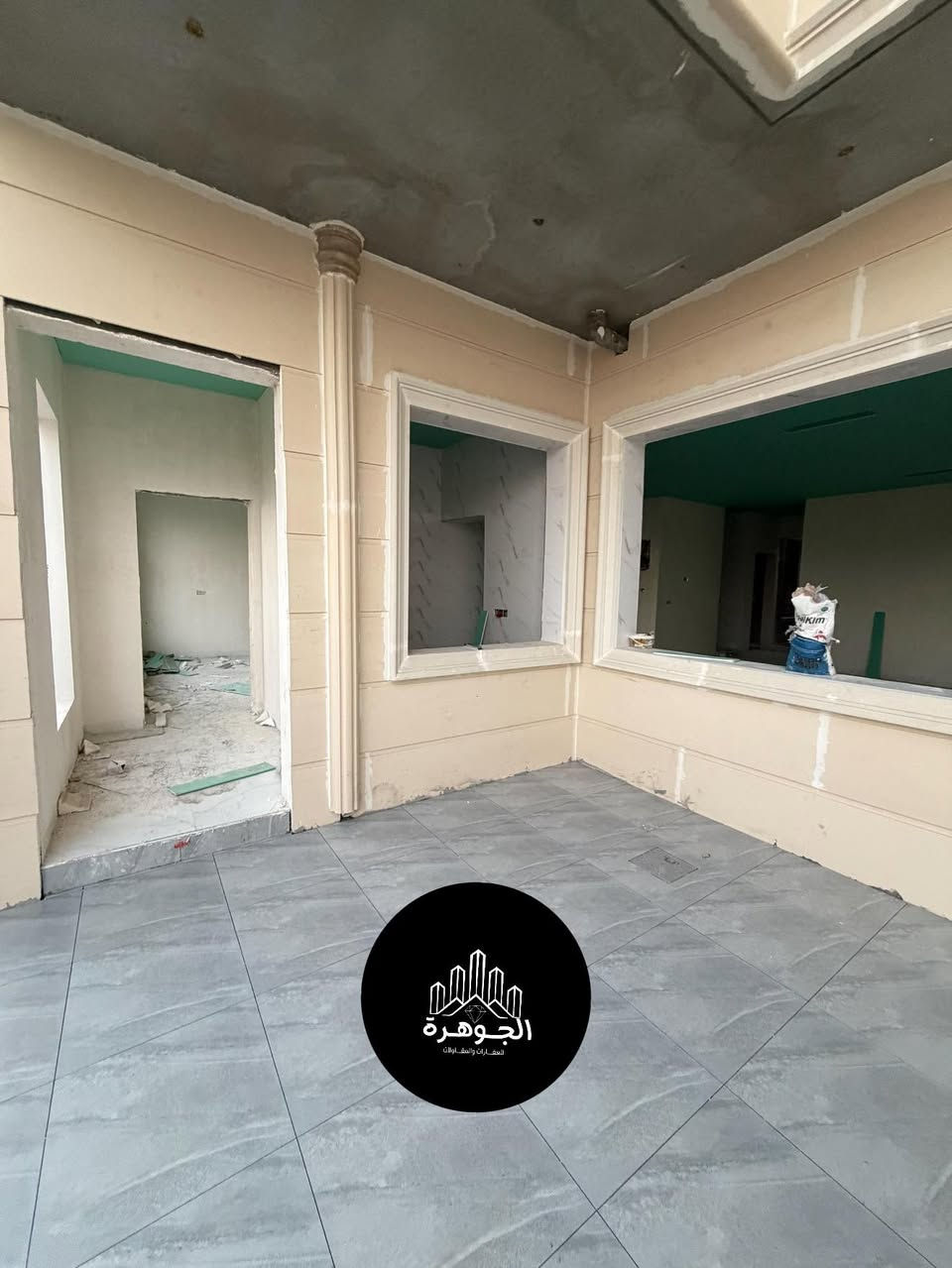 للبيع دار ملكي بمواصفات VlP فول #الموقع مميز جداً حي عدن #مساحة 300 متر #امام حديقة عامة 

#يسلم الدار zero مفتاح خلال مده قليله ان شاء الله 

#الدار  يحتوي  طابق الاول  على 2 غرف نوم سويت وهول كبير ومطبخ حار وبارد  وستقبال كبير  ومجمع صحيات  مع كراج سيارة  وحديقة 
#طابق الثاني 3 غرف نوم سويت مع هول كبير 

#طابو ملك صرف بأسم شخص واحد

#المساحة :300 متر    #واجهة 15 متر 

#الموقع :- مميز جداً  كركوك _ حي عدن  

————————————————— 

الفرص مثل هاي ما تنتظر… احجز عقارك  اليوم وخلي حلمك يصير واقع!
📞 تواصل ويانه على الأرقام التاليه 
***********
 
او يمكنكم مراسله الصفحه  

—————————————————————————— 
 بأمكانكم عرض عقارتكم لدينا سواء كانت #بيــع أو #إيجــار أو #أستثـمار ‌‎زبائننا الكرام بِكُم نَرتقي ونَتشرف بزيارتِكم ونَفتخر بخِدمتِكم 

شركة الجوهرة  للاستثمار والتطوير العقاري معكم نحو الأفضل للإستفساريمكنكم مراسلة الصفحة اوالاتصال بالأرقام التاليه 
***********

عنوان الشركة 

 ( كركوك حي عدن مجاور الجنسيه الجديده  عمارة البحرين )
