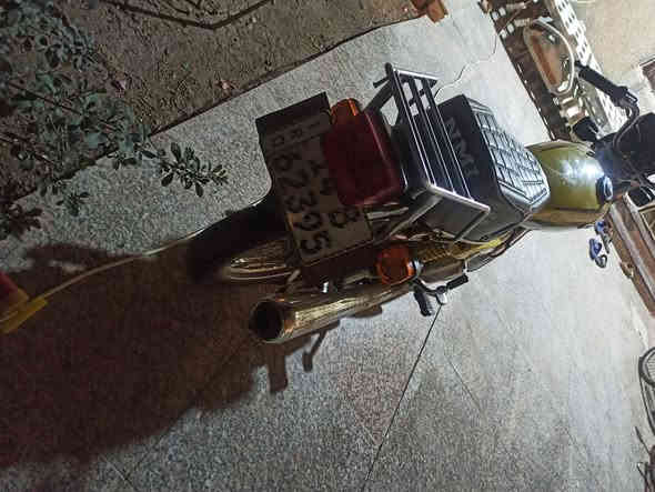 السلام عليكم
دراجة ايراني نامة شلامچة شاصي 2019 تعمير كلة 2025 مكاتبة وسنوية بأسمي كبل تحويل ثاني يوم تصير باسمك شرط علفحص المحرك ما مفتوح ونظيف لللعلم الدراجة ماشية 55 بس مكتوب بالعداد صفر لان بدلت العداد اليوم وتوة جديد حتة ما اغشك وأكون أمين وياك بهاي النقطة (عنواني البصرة _دور الصحة _شارع كازينوا لبنان _قرب تقاطع الطويسة) الدراجة رايدهة بـ 1850 وبيهة مجال بسيط رجائاً الما يعرف بالدراجات لا يكسر بسعرهة وانا خادم للجميع للتواصل واتساب ***********
