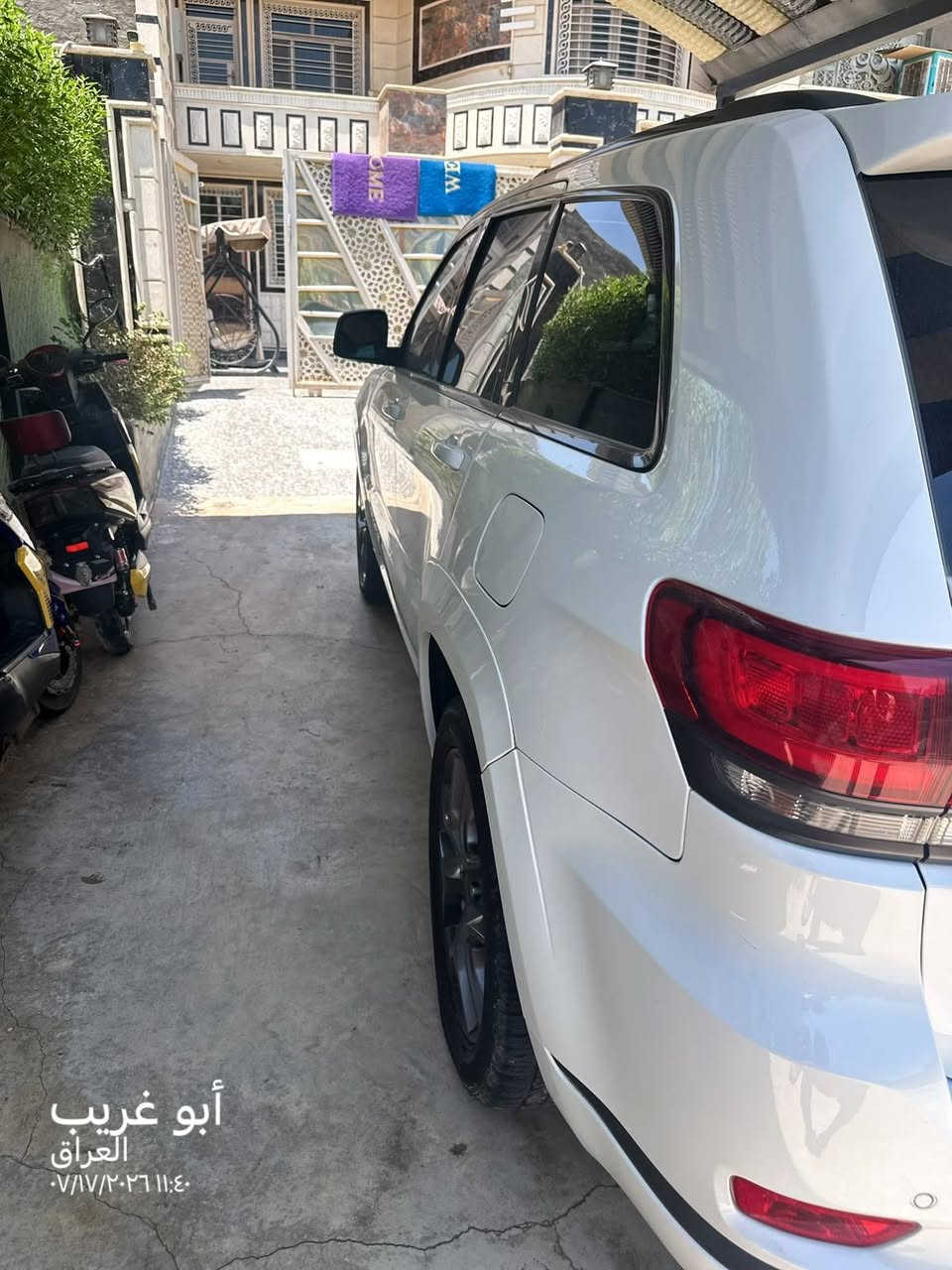 شباب عندي جيبS خليجي بيضه موديل ٢٠٢٠ جديده رقمها اربيل مكفوله وجاهزه وبأسمي وبيها باج تضليل رايدها ٣١ يعني ثلاثة شدات وعشره
مكان السياره بغداد الكرخ
وبيها مجال بسيط للشراي وتلفوني *********** بغداد, العراق
