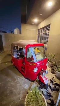 تكتك للبيع موديل 22 الشهر 11 بغداد السعر.   10 وبها مجال        077441...