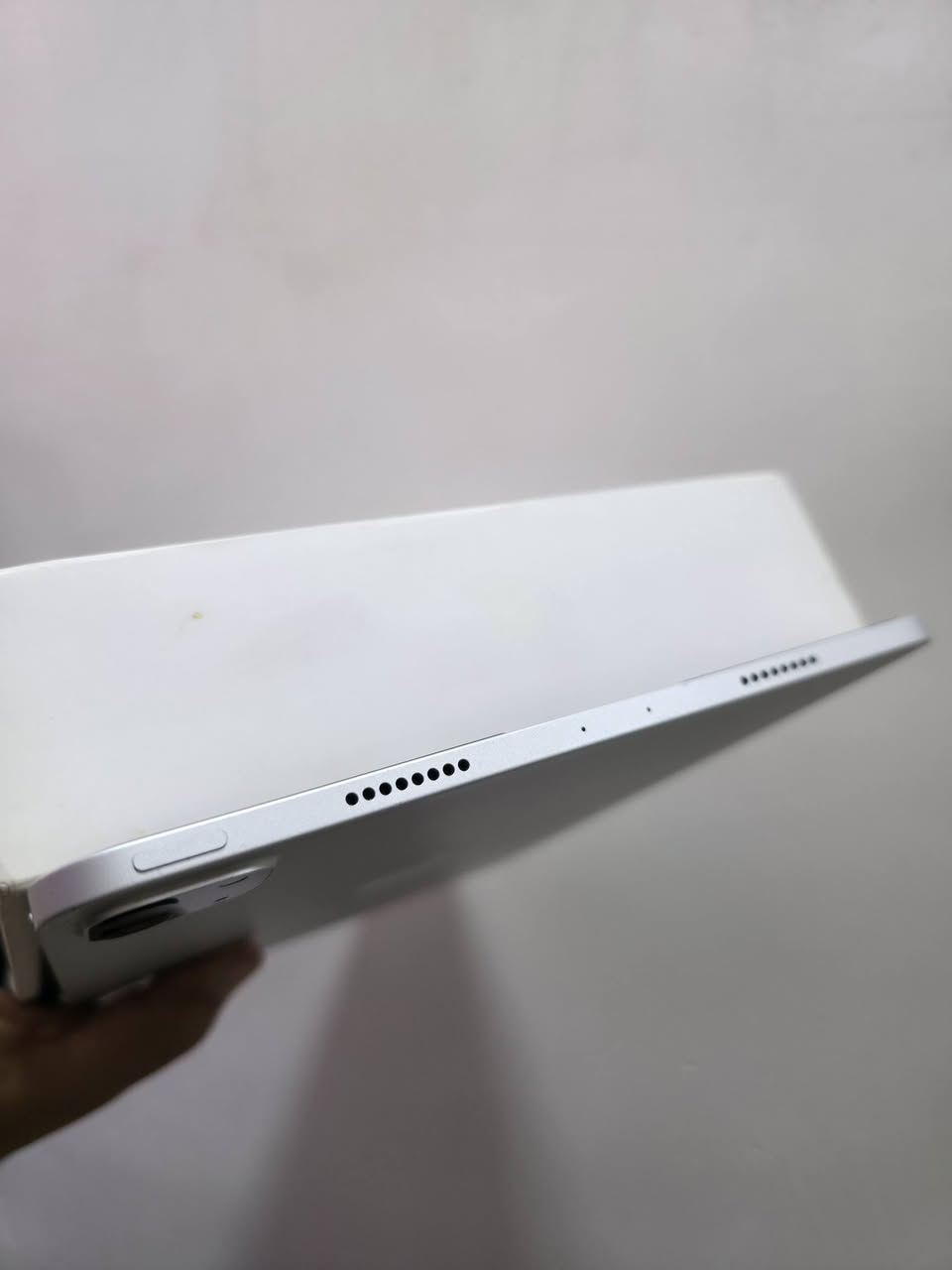 للبيع
ايباد 11برو معالج  M2 الجيل الرابع  120فريم 
ذاكر 128  بطاريتة 91 الجهاز شخط مابي فقط فطر بلگلاسه وممأثر عليه ابد ابد بوبجي العاب تصاميم كلشي ممأثر عليه فيس ايدي شغال كلشي شغال100%
سعره :  625  العافية ع الياخذه
📍مكاني بابل  ماكو توصيل 
رقمي  ***********
