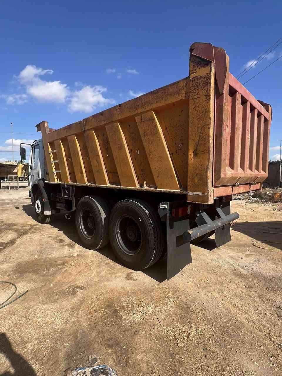 السعر ٢٩٠ وبيه مجال قليل اللي بتره المانيه موديل ٩٠ مجموعه نص كير ١٦٠ مكينه ٨ محسن لاصرف ولابخار تخم تاير رقم بصره تحويل مباشر مكان بابل معرض ابو عمار المعموري *********** /***********
