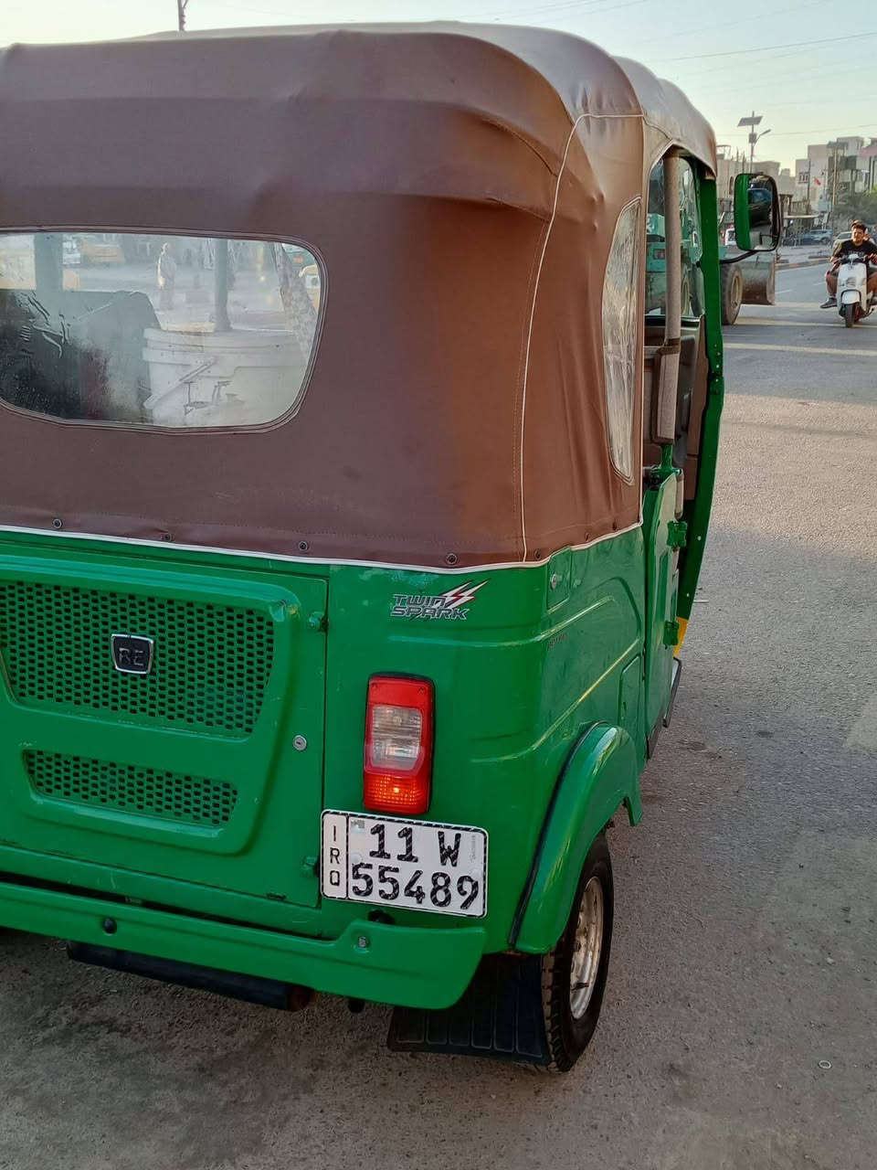 تكتك نضيفه ٢٢ شهر ١١ كامله من كلشي *********** بس الشراي يتصل مكاني بغداد دوره ما متواجد بل فيس
