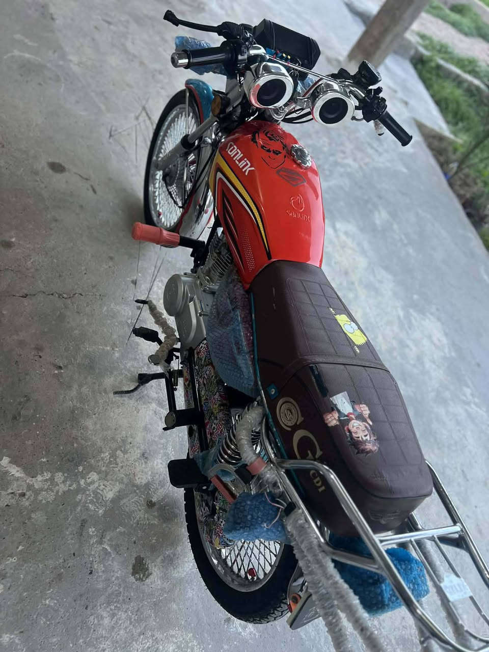 سلام عليكم شباب دراجه تايكر 24شكل 25)  5 كير للبيع حلوه ونضيفه ومرتبه 
مكينتها خير من الله دراجه واحد على واحد برغي مامفتوح 

رقم الهاتف ***********

الموقع ديالى بعقوبة بهرز 
سعر دراجه 675 وبيها مجال شي بسيط
