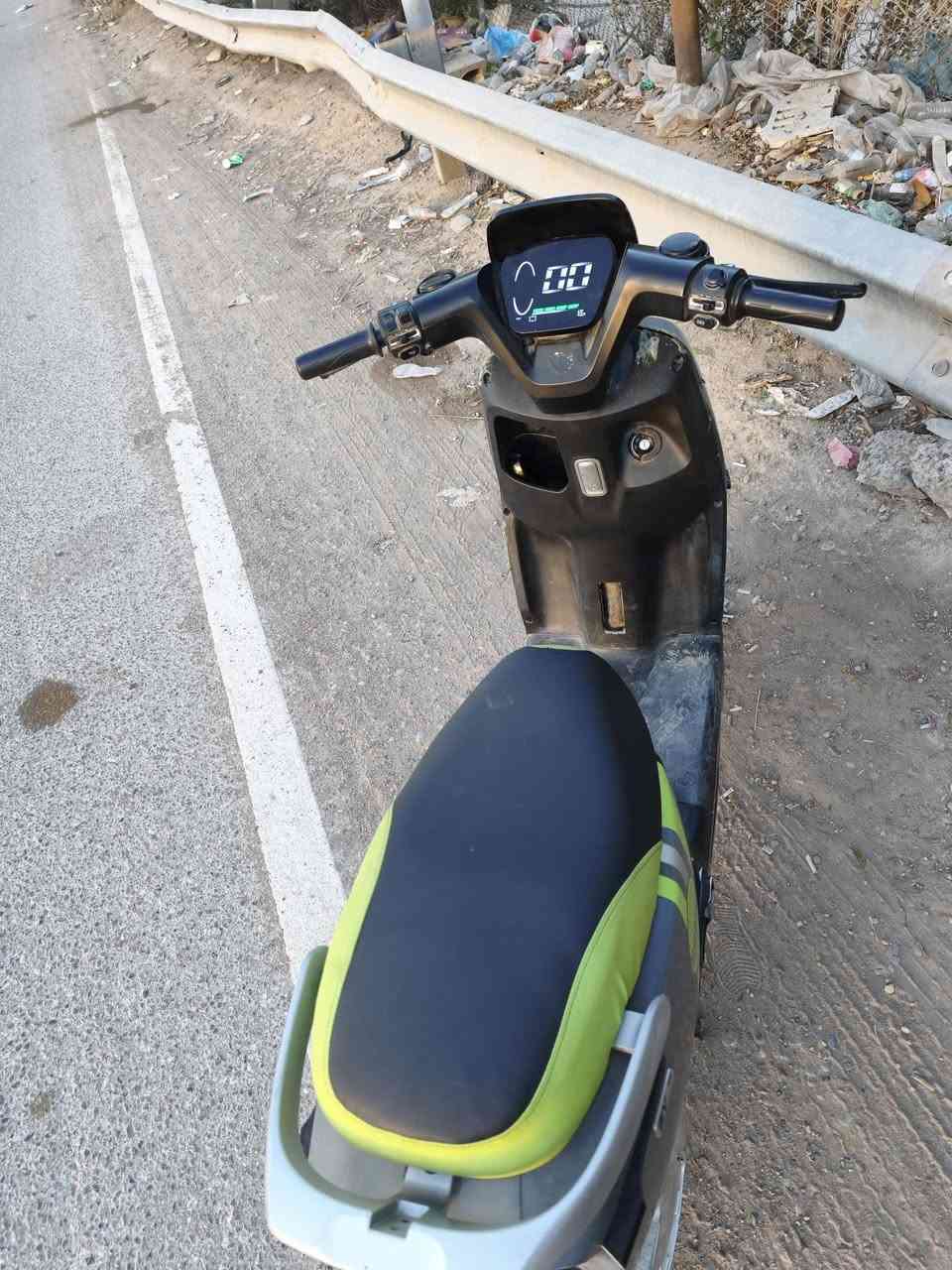 سلام عليكم ريان ام عيون فول مواصفات مثبت سرعه
بك اشاير والباقي معروف السعر 525 الف للاستفسار 
*********** مكاني بغداد حي العامل
