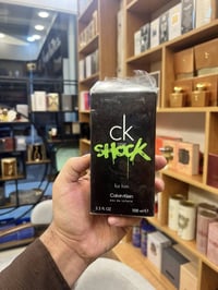 مستحضرات تجميل • معلومات ناقصة