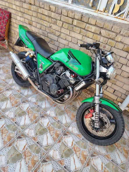 سلام عليكم هوندا سي بي فور مكينه 400 جيل اول 
اوراق مديل 2005 بيها خيط بخار مكان كوت بخدمت شراي ***********
