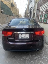 كيا سيراتو موديل 2012 لون كرزي فول مواصفات 1/1 فتحة سقف بصمه مكينة 160...