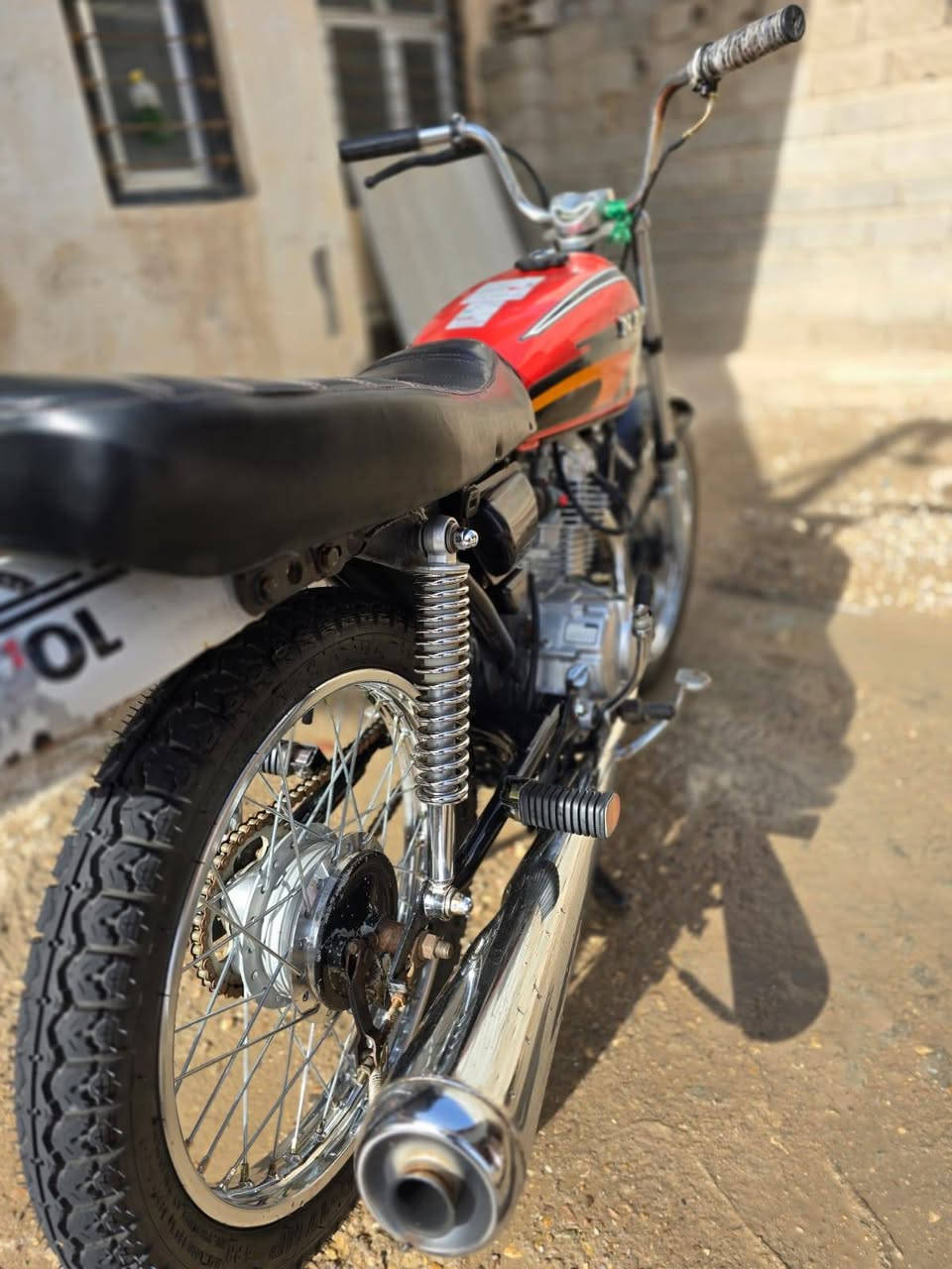 سلام عليكم
دراجه للبيع شاصي 15 ومكينه رابيدو 23 مكفوله كفاله عامه سعر 700 وبيها مجال 
كوت حي الحكيم ***********
