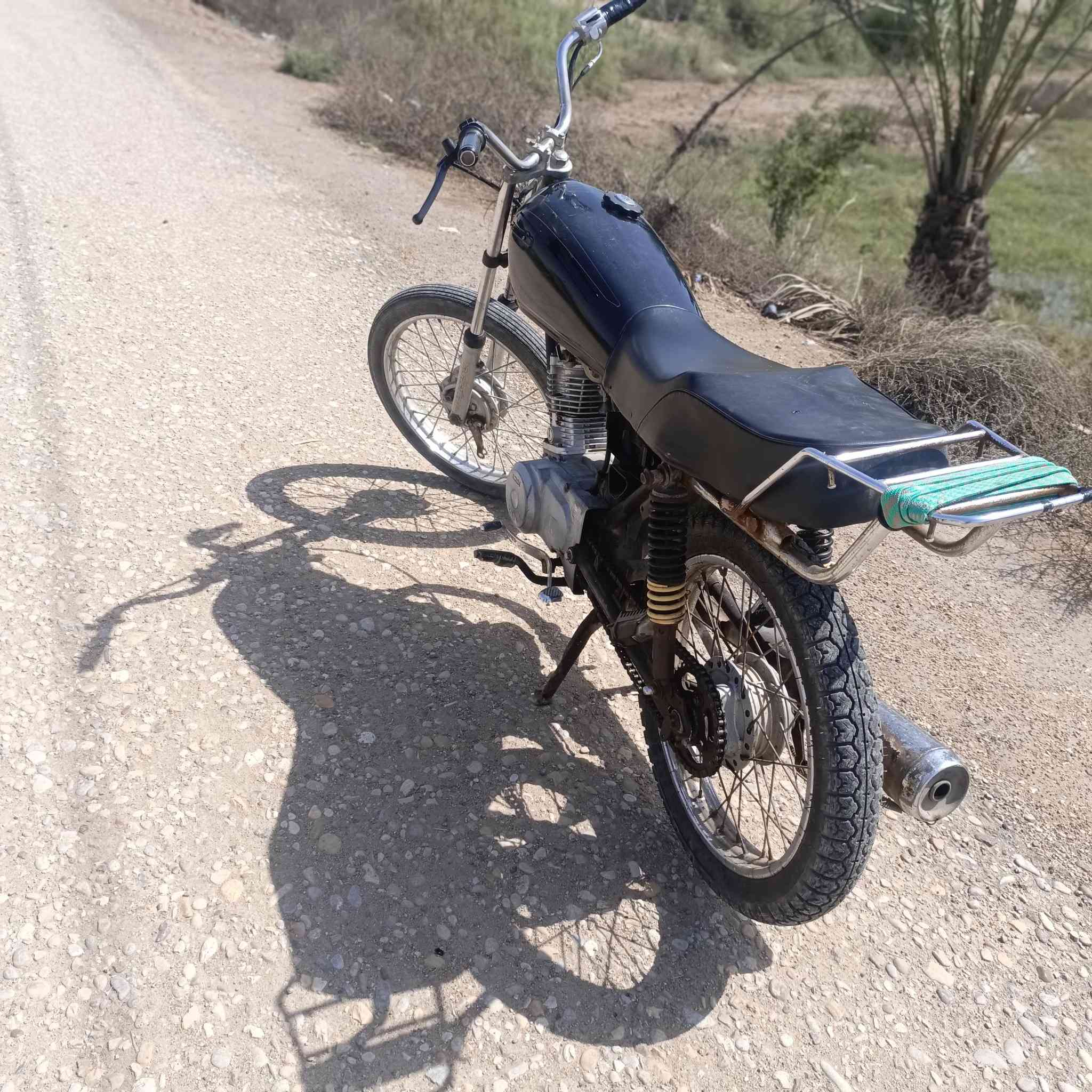 دراجه للبيع بدون اروق سعرها 350وبيها مجال


**إذا كنت صاحب هذا الإعلان وتريد حذفه لأي سبب، رجاءا أرسل رسالة إلى الدعم الفني**