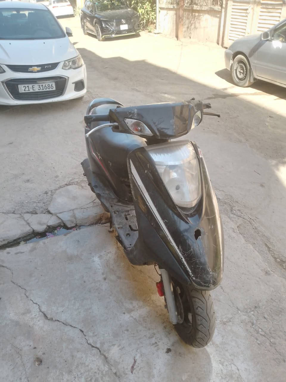 بريز محرك نشط شلعه نص هندر باي وقت نقوصات خفيفه ،، الدراجه ما مغسوله ،، انطيك معاها زوج كفرات صفحتين يلمعن لون سمائي ابيعلك بسعر كوم حديد السعر 250 قفل بدون عمله ولا دينار انزل ،،،، العنوان اعظمية السبع ابكار قرب افران جوهرة لبنان 
***********  وتساب
