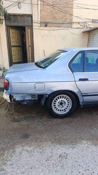 بي ام دبليو ٧٣٥ • ورقة ٣٢