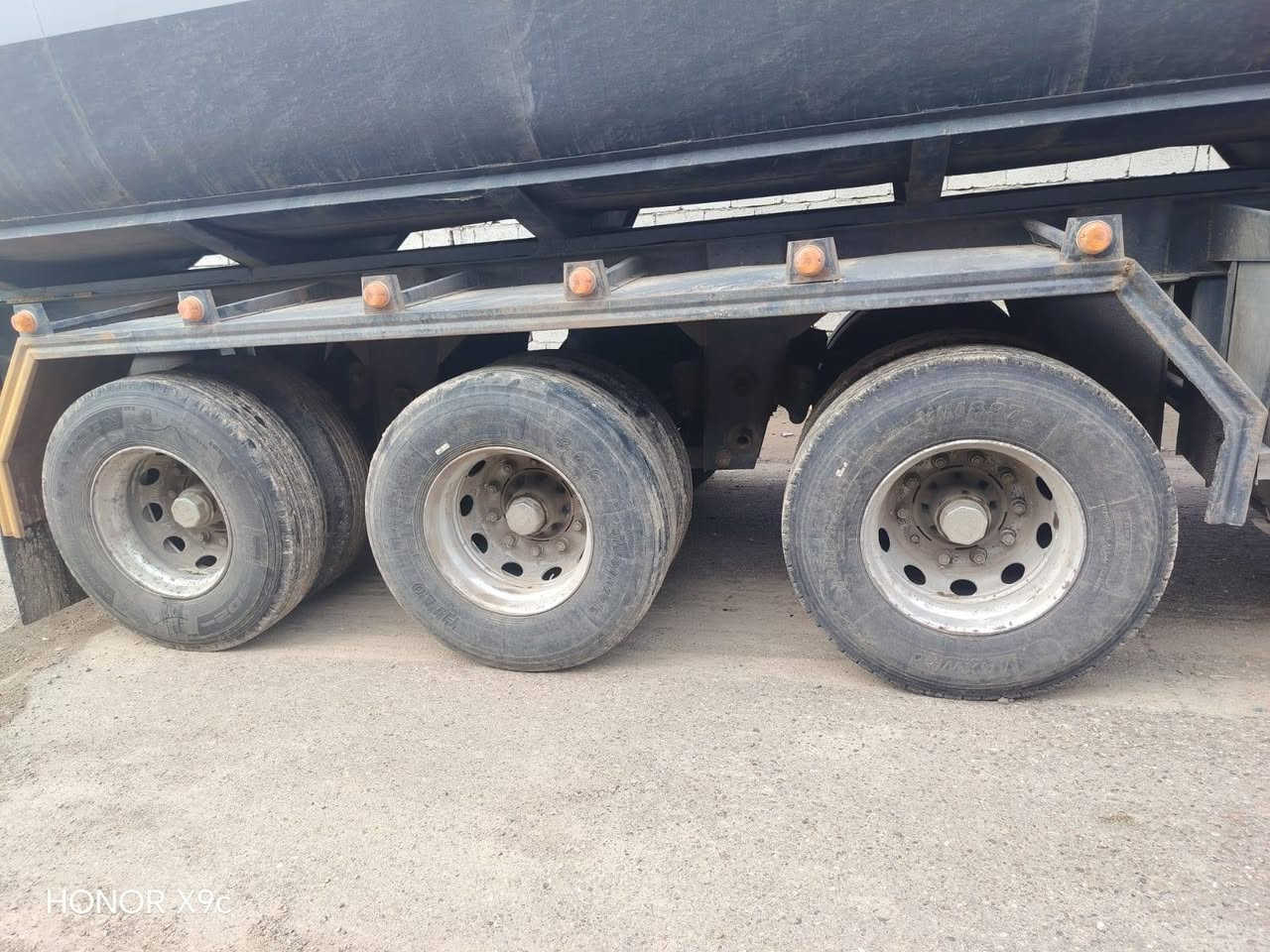 للبيع تانكي اردني حموله عاليه 45 الف بويلر كاك ب 6 شاصي 10 مجموعه صيني تخم تاير جاهز للعمل
مكان بغداد تاجي
سعر اتصل ع رقم ***********
***********
