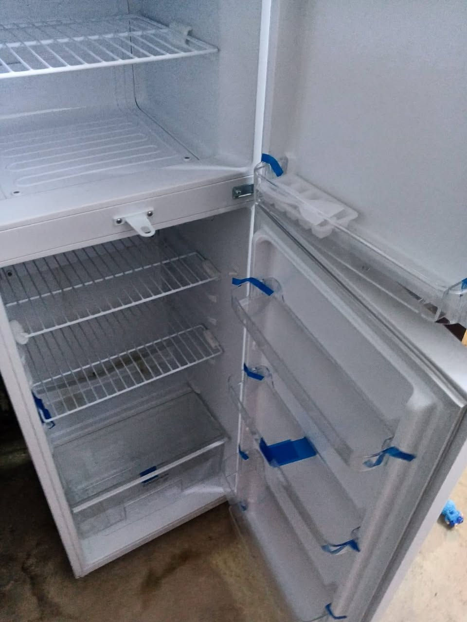 ثلاليج للبيع جدد بدون تصليح  مكاني بغداد مدينه الصدر ***********.
