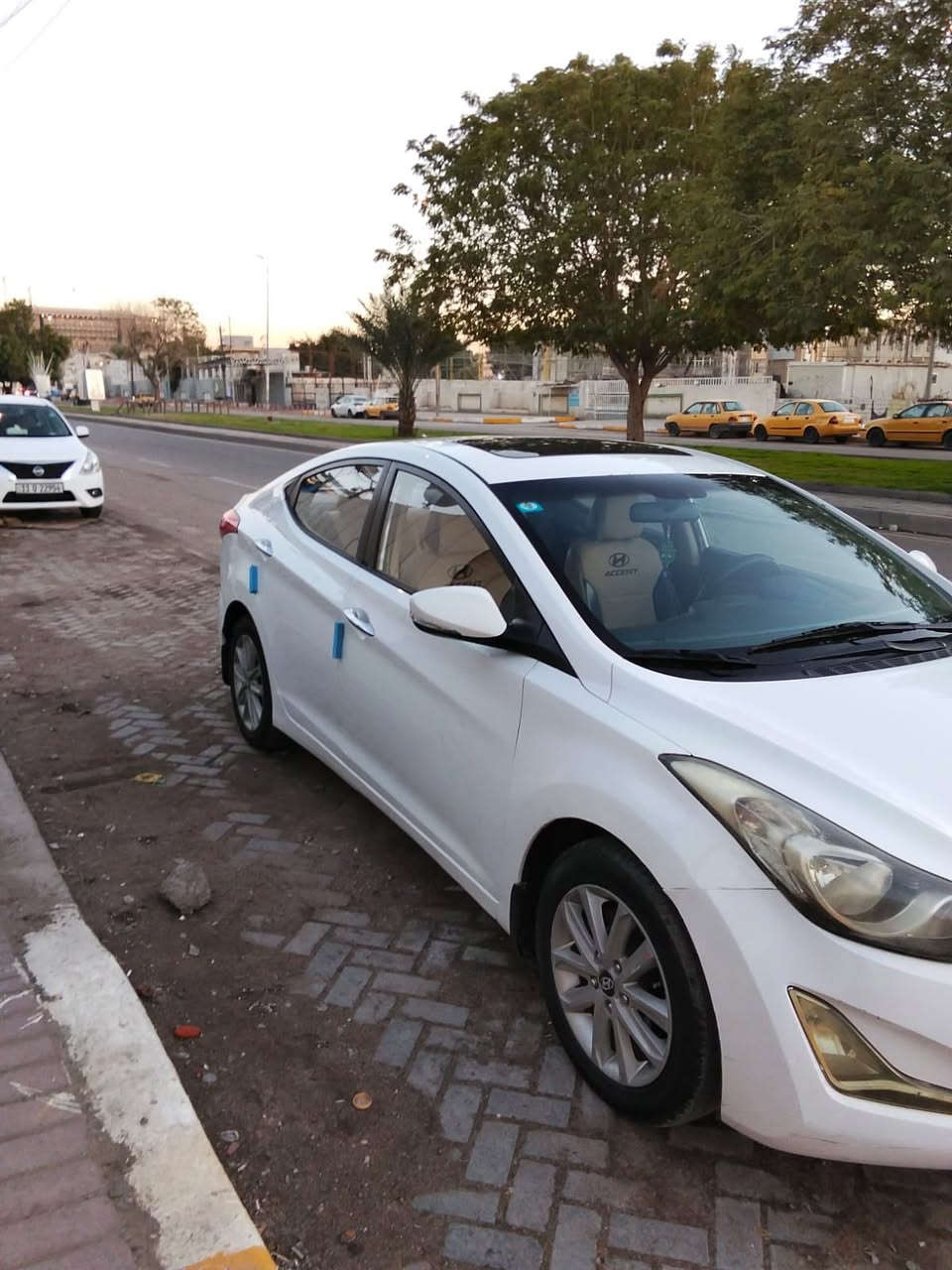 السلام عليكم النتره ١٢ خليجيه بيها قطع صبغ سونار موجود بصور سياره جاهزه سعر ٩٥و. وبيها مجال  تلفون مكلف بنشر ***********٥ مكان بغداد
