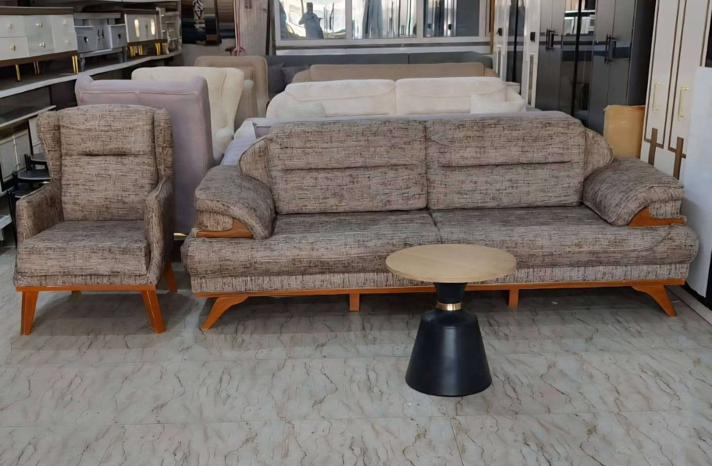 يتوفر لدينا تخم قنفات مختلف الموديلات كما موضح في الصور نقدا وبالتقسيط 
#جمعيةبيتي
#للبيع بالتقسيط


**إذا كنت صاحب هذا الإعلان وتريد حذفه لأي سبب، رجاءا أرسل رسالة إلى الدعم الفني**