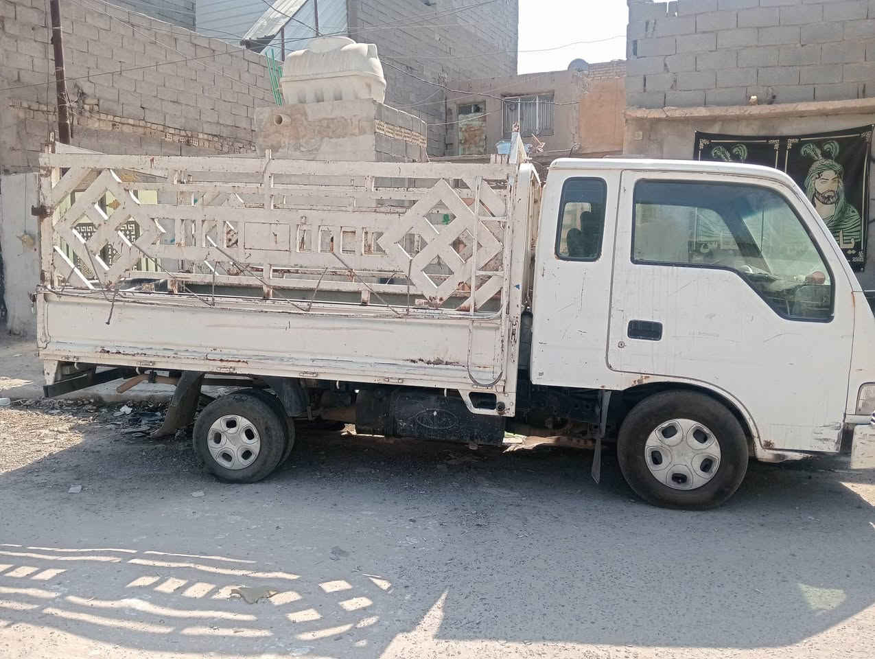 كيا فورنتير موديل 1999 رقم بغداد معروضه 50 ورقه الاتصال ***********
